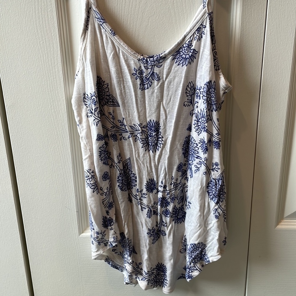 Mudd tank top floral